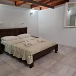 Logan's شقة فندقية 2*