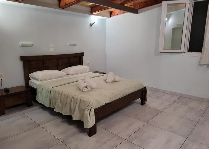 Logan's Aparthotel 2*