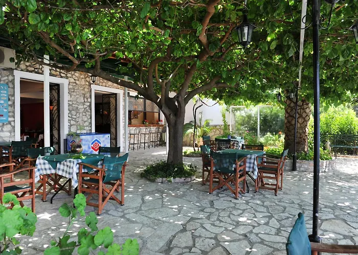 Aparthotel Logan's Nydri (Lefkada)