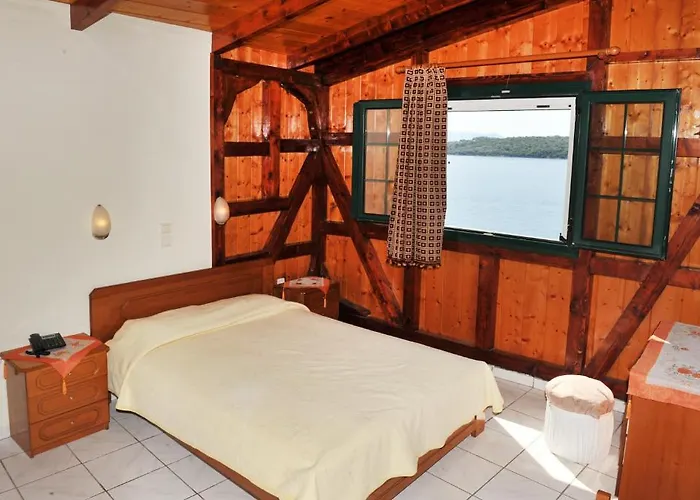 Aparthotel Logan's Nydri (Lefkada)