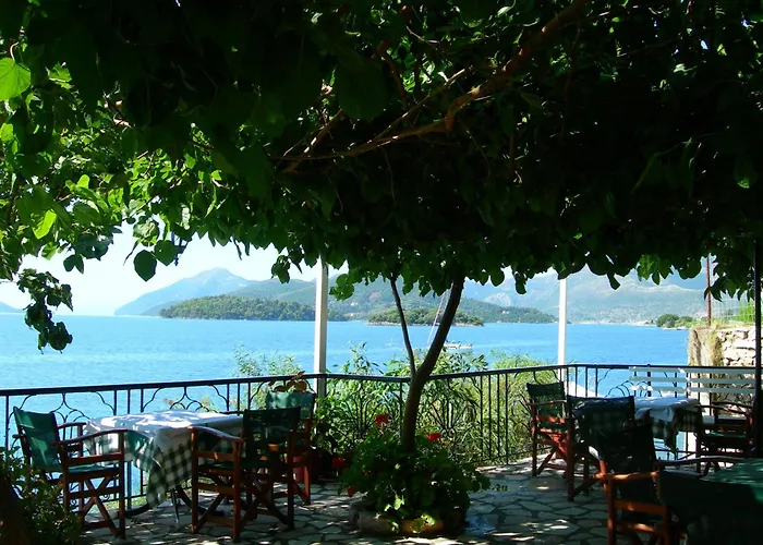 Logan's 2* Nydri (Lefkada)